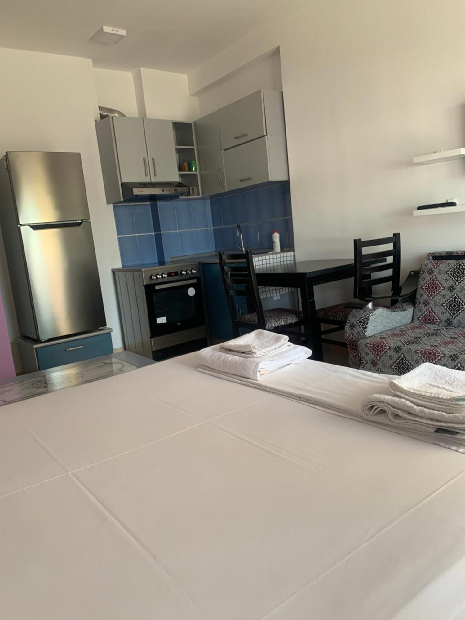 Beton Vlora B Studio Екстер'єр фото
