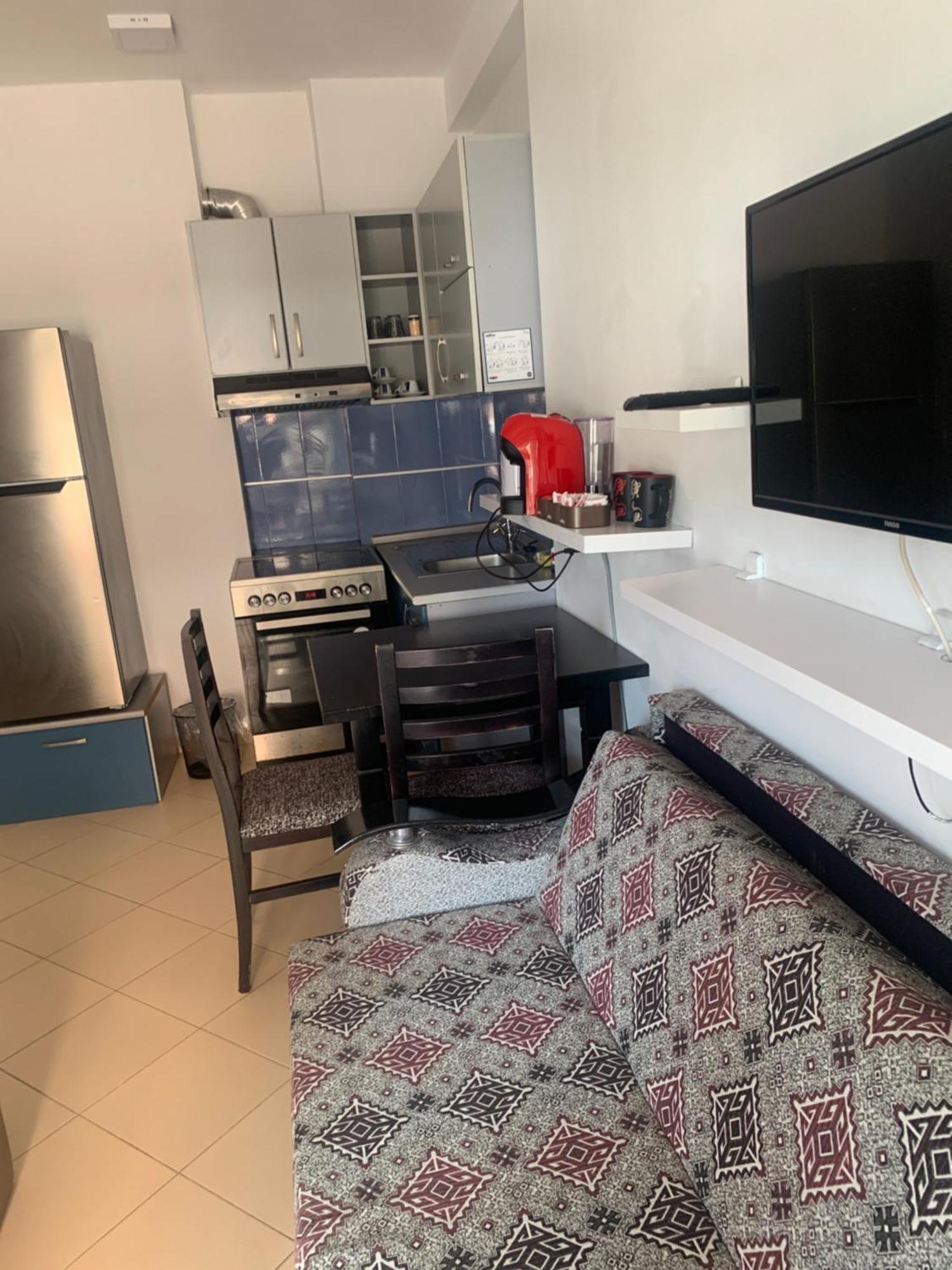 Beton Vlora B Studio Екстер'єр фото